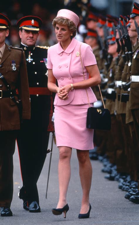 chanel jackie o sunglasses|jackie o pink suit.